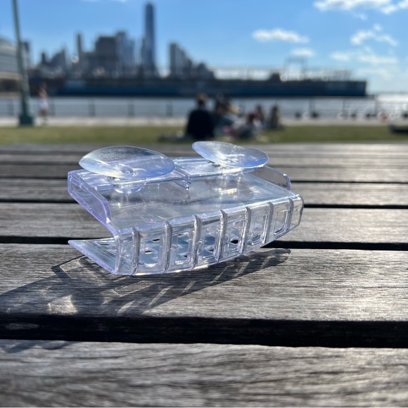 Clear Plastic Sponge Holder - Picture 5 of 5